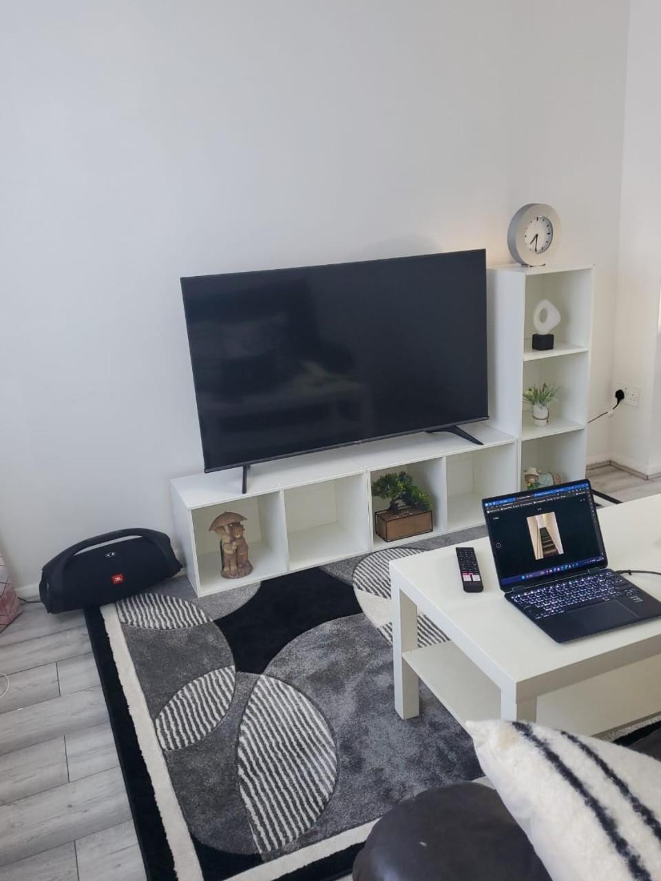 Auxano Apartments Londen Buitenkant foto